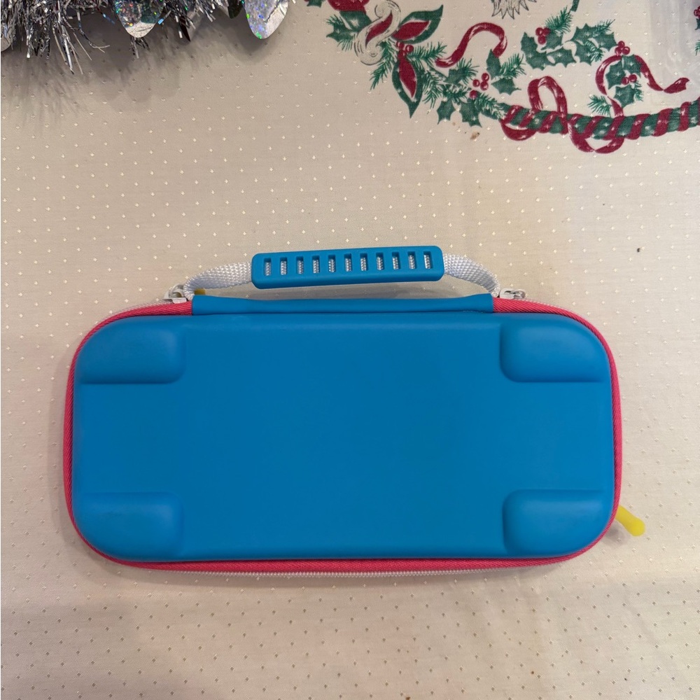 Brand New Kirby Nintendo Switch Lite Case - Picture 2 of 4